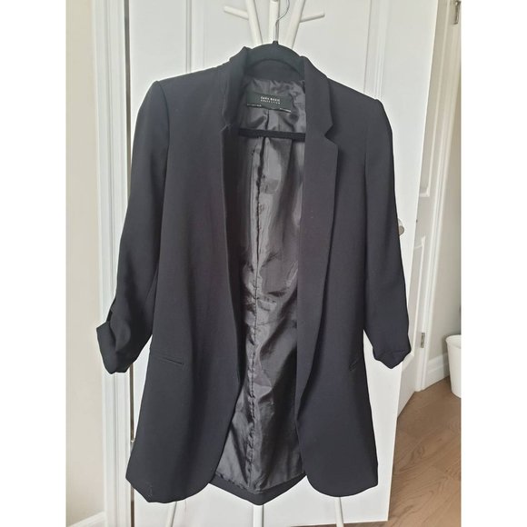 ZARA BASICS  Collection Black Blazer, Size Small with shoulder pads - Picture 3 of 5